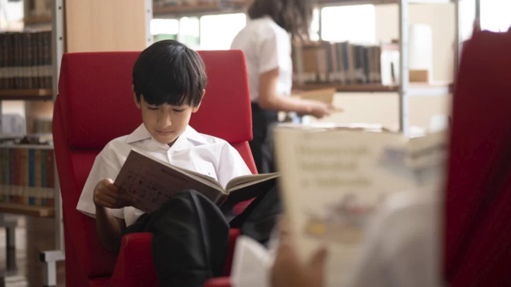 Sala de la Biblioteca del colegio
